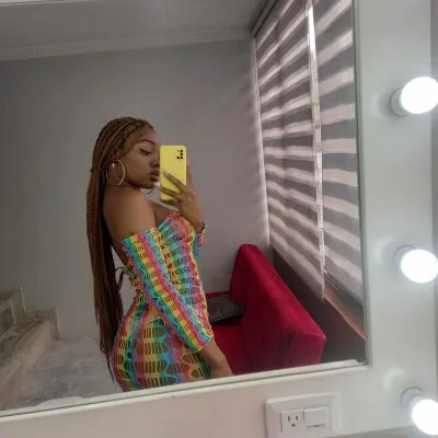 Live sex webcam photo for KenndallHot_ #275546748