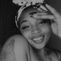 Live sex webcam photo for Kenyanbeiby #277650458