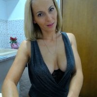 Live sex webcam photo for KittyHotX #276698693