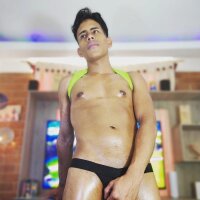 Live sex webcam photo for Kriss_Boys77 #275950790