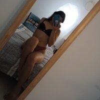 Live sex webcam photo for LUNAALIZZY #276490152