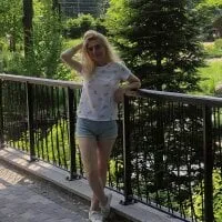 Live sex webcam photo for LadyLeng #276431325