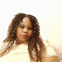 Live sex webcam photo for Ladyzee31 #275973683