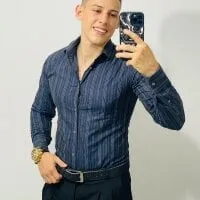 Live sex webcam photo for Latino_Milk_99 #276824843