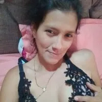 Live sex webcam photo for Lauracutee1 #277204712