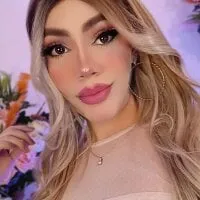 Live sex webcam photo for Laurenn_evans