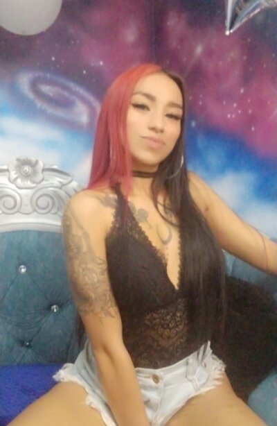 Live sex webcam photo for Lilith1_T #275435994