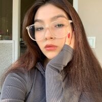 Live sex webcam photo for LisaArmstrong77 #276907521