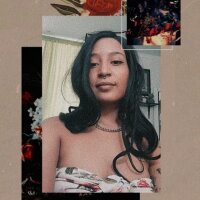 Live sex webcam photo for LizzRios #276139023