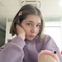 Live sex webcam photo for LoriRossf #277288846