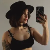 Live sex webcam photo for LoveYouLovers #277939199