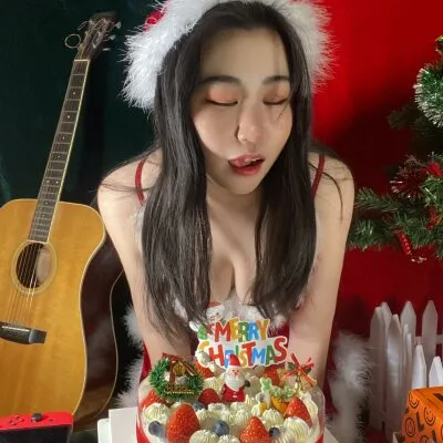 Live sex webcam photo for Lucky_520 #275604878