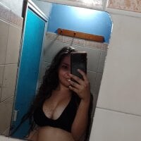 Live sex webcam photo for Lucy_Ochoaa #276475031