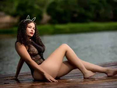 Live sex webcam photo for Lucy_Tyler #275537188