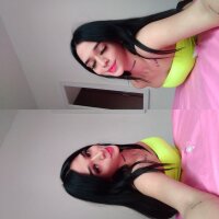 Live sex webcam photo for Luisa_summer2 #275919129