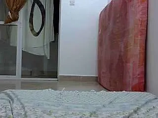 Live sex webcam photo for Lusty_xxx #273218796