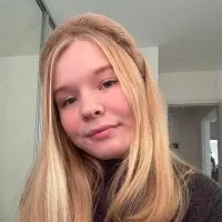 Live sex webcam photo for LynnGriffith #277910533