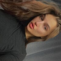 Live sex webcam photo for LynneDarnell #276779900