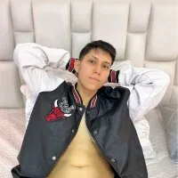 Live sex webcam photo for MATEOCASTRO_ #275758508