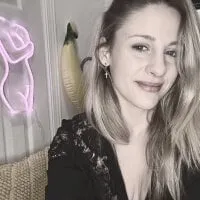 Live sex webcam photo for MadameAshleeyy #277902147