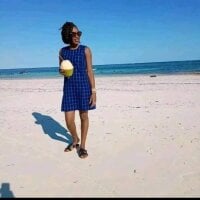 Live sex webcam photo for Maddyzee #277650132