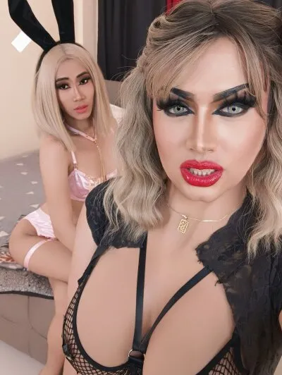 Live sex webcam photo for MagnificentAsianDuo #275637033