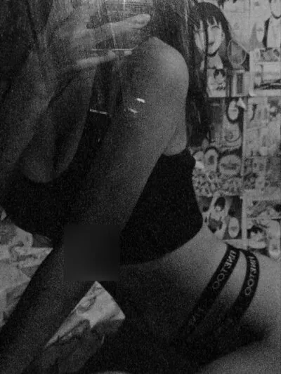 Live sex webcam photo for MaitePerrone #275497936