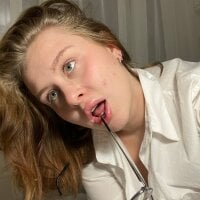 Live sex webcam photo for Margo_Skay_ #276927815