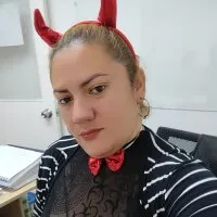 Live sex webcam photo for MariangelReyes_milf #278154405