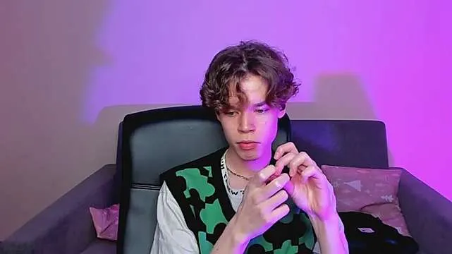 Live sex webcam photo for Mark_Bailey #273217879