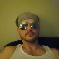 Live sex webcam photo for MeatyRig1 #275911779