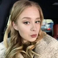 Live sex webcam photo for MeganKelly9 #277509870