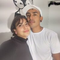 Live sex webcam photo for MeiAndKenji #277696331