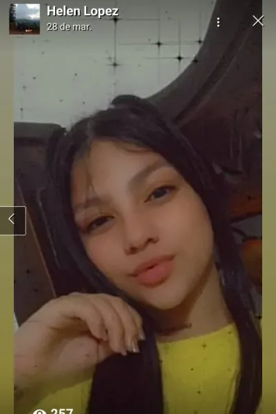 Live sex webcam photo for Melani-cool #275678610