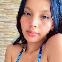 Live sex webcam photo for Melanie_01 #277974591