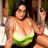 Live sex webcam photo for Melaniiee_89 #275857848