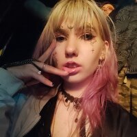 Live sex webcam photo for Melissa_Rutherford #276203315