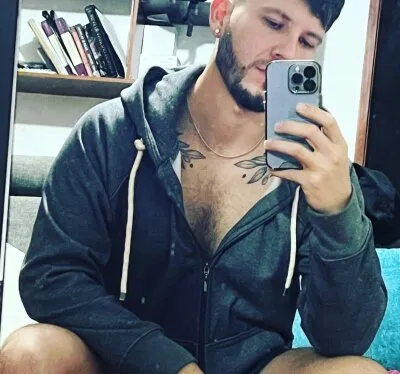 Live sex webcam photo for MensSILVERHOT99 #275450253