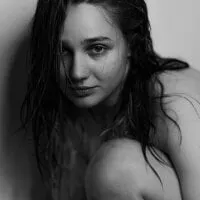 Live sex webcam photo for Mersedes_Benz #277004793