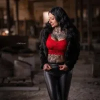 Live sex webcam photo for Mia-Roux #277492046