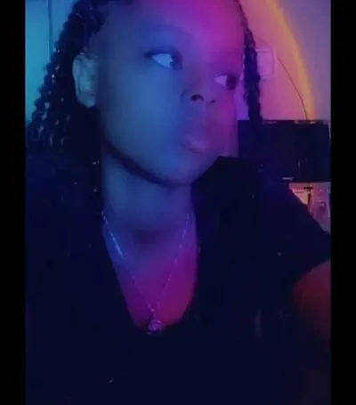 Live sex webcam photo for Midnight_Candy #275568261