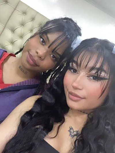 Live sex webcam photo for MilyAndVenus #275478165