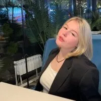 Live sex webcam photo for MiraTezzy #277795523