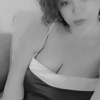 Live sex webcam photo for Mirabell27 #275993393