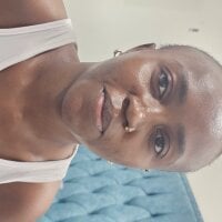 Live sex webcam photo for Miss_bobo #277562976