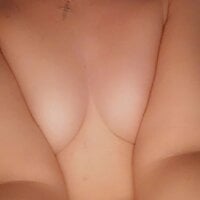 Live sex webcam photo for MoaningMyrtle2529 #276885412
