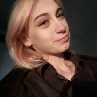 Live sex webcam photo for MoireCatlow #277419378