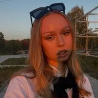 Live sex webcam photo for Molly1Little #276676242