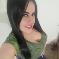 Live sex webcam photo for MonicaSpear69 #276904137