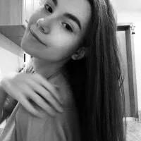 Live sex webcam photo for MonikaLange #277901898